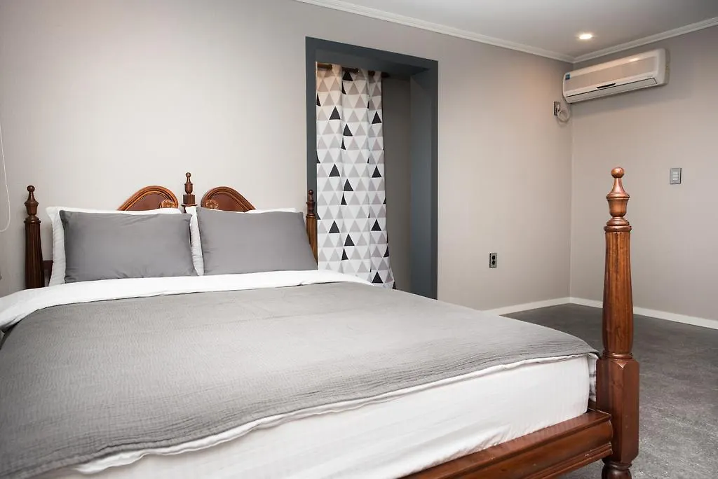 Holiday home Jeju Amabile Pension